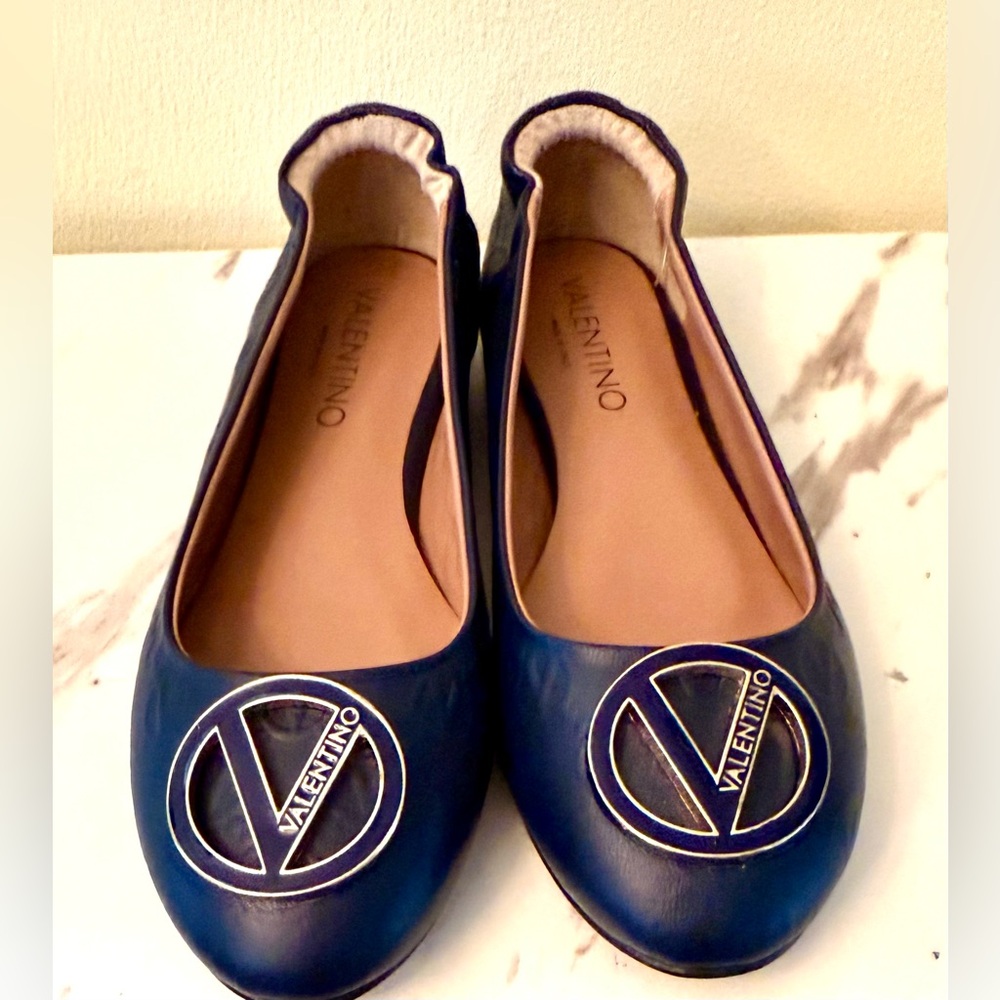 Mario Valentino Blue Calliope Flats, EUC, Size 9